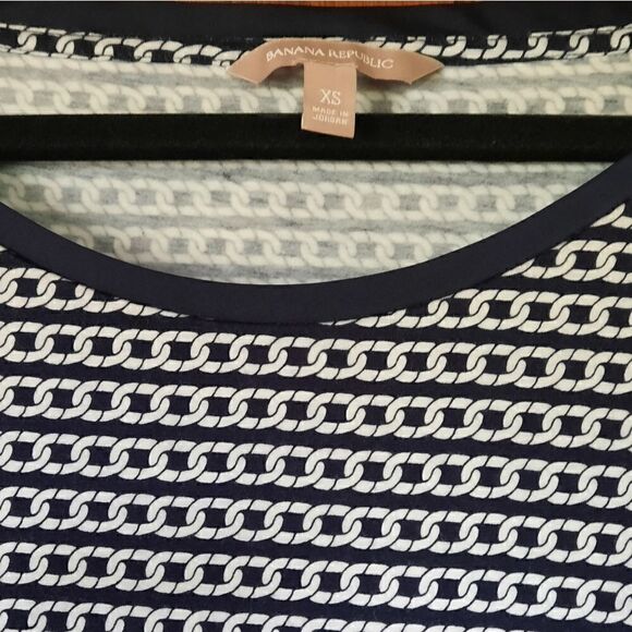 Banana Republic Scoopneck T Shirt Tencel Navy Short Sleeved - Picture 4 of 7